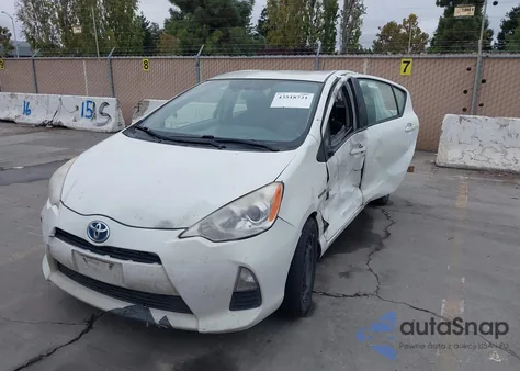 2012 Toyota Prius C Two из США, поврежденный, VIN JTDKDTB32C1004541